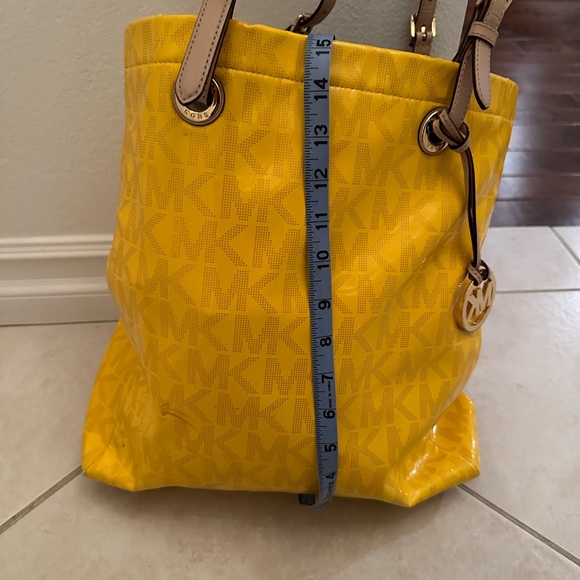 Michael Kors Bag - Picture 4 of 4